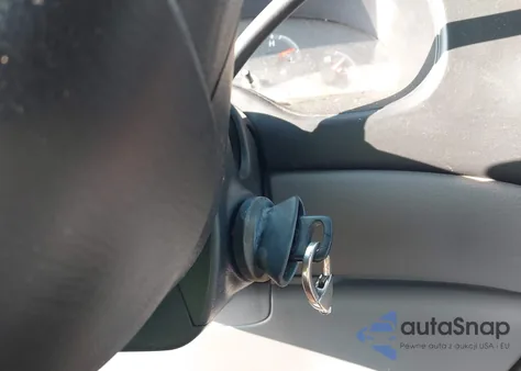 2001 Ford E-150 Commercial/Recreational from USA, damaged, VIN 1FTRE14261HA74987